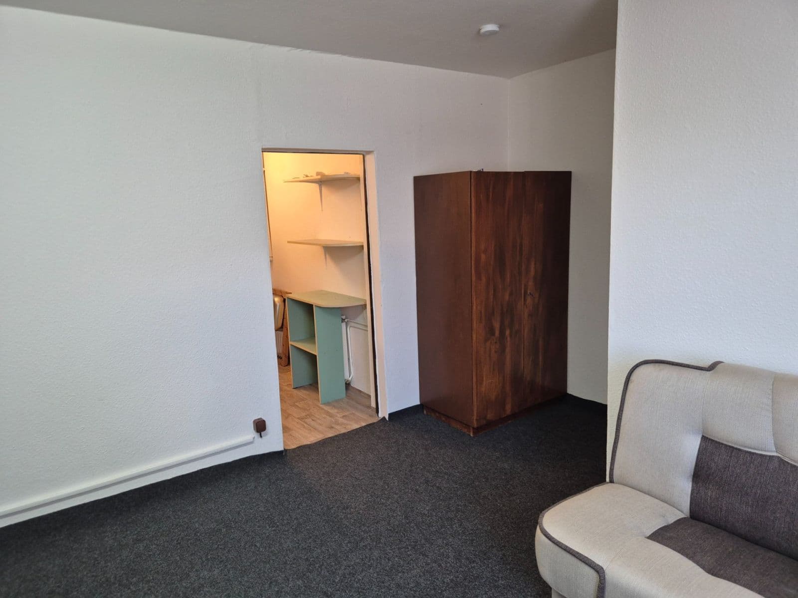 Prenájom bytu 1-izbový 32 m², Smíchovská, Praha, Praha Prenájom bytu 1-izbový 32 m², Smíchovská, Praha, Praha