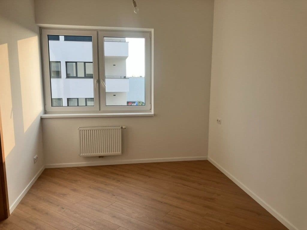 Prenájom bytu 3-izbový 74 m², Brněnská, Šlapanice, Jihomoravský kraj Prenájom bytu 3-izbový 74 m², Brněnská, Šlapanice, Jihomoravský kraj