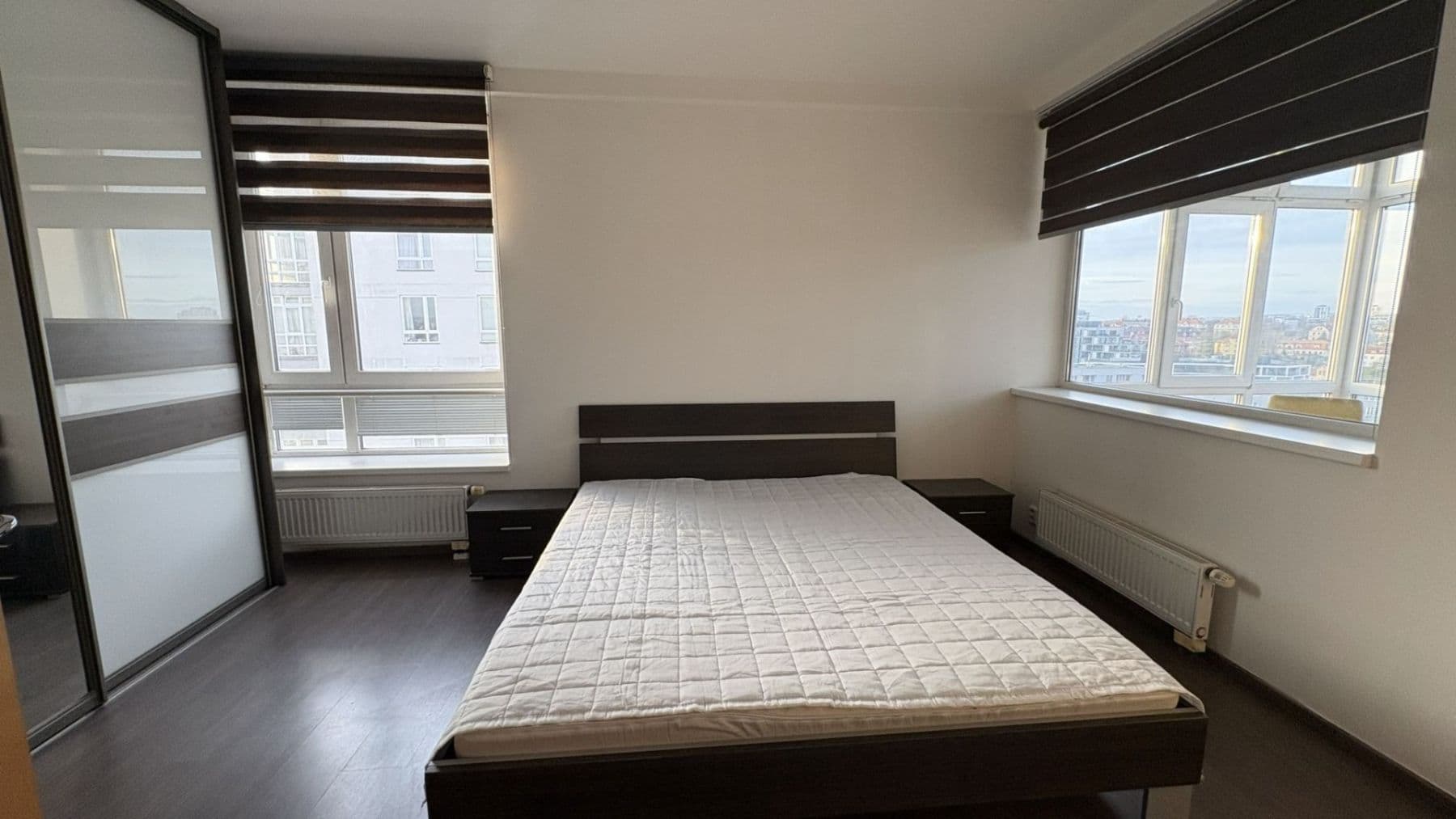 Prenájom bytu 3-izbový 74 m², Vinohradská, Praha, Praha Prenájom bytu 3-izbový 74 m², Vinohradská, Praha, Praha