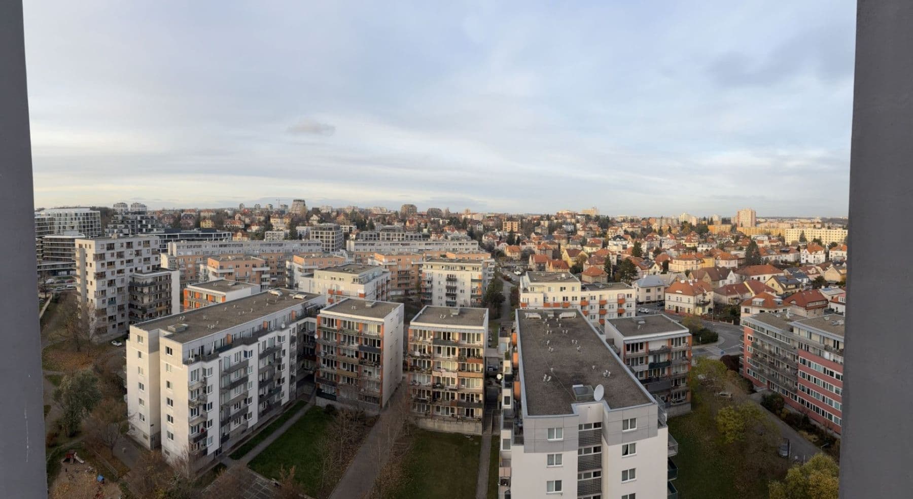 Prenájom bytu 3-izbový 74 m², Vinohradská, Praha, Praha Prenájom bytu 3-izbový 74 m², Vinohradská, Praha, Praha