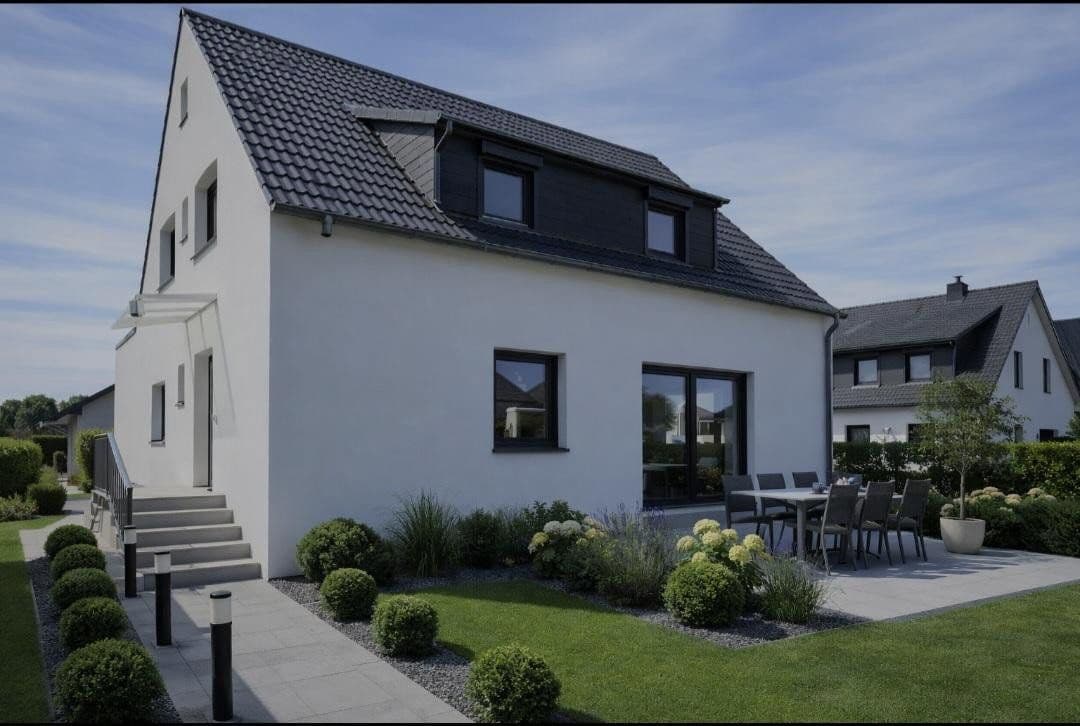 Predaj domu 200 m², pozemek 580 m², Gehenbühlstr 4, Gerlingen, Bádensko-Wurttembersko Predaj domu 200 m², pozemek 580 m², Gehenbühlstr 4, Gerlingen, Bádensko-Wurttembersko