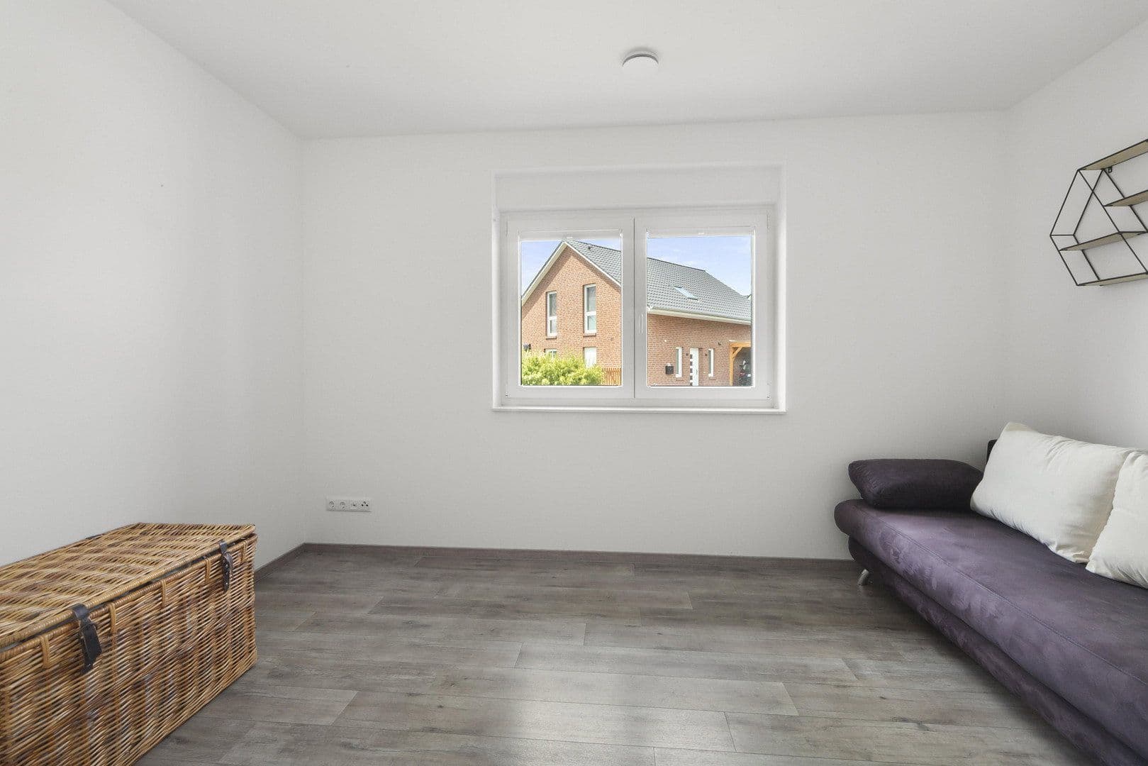 Predaj domu 167 m², pozemek 645 m², Wathlingen, Dolné Sasko Predaj domu 167 m², pozemek 645 m², Wathlingen, Dolné Sasko