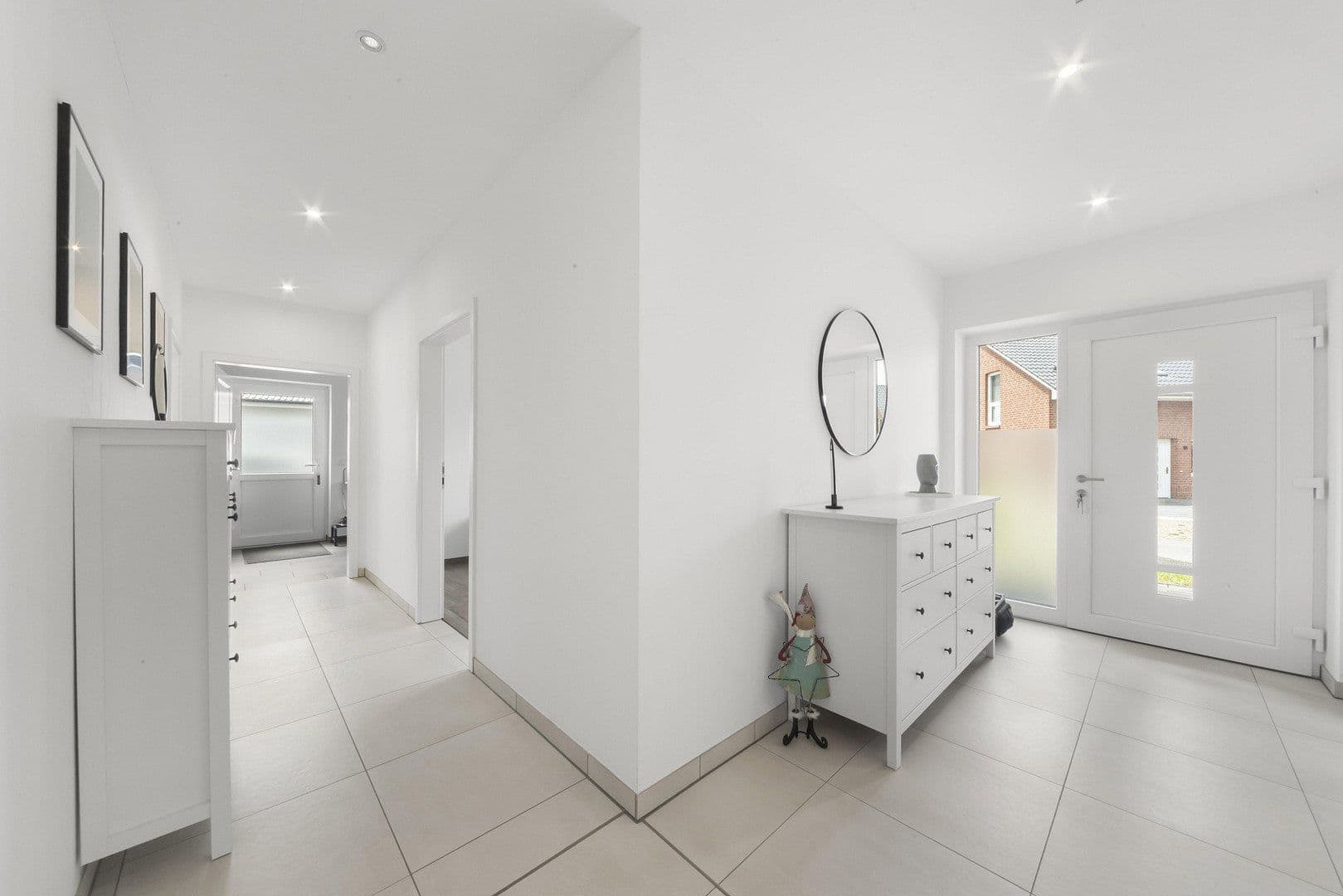 Predaj domu 167 m², pozemek 645 m², Wathlingen, Dolné Sasko Predaj domu 167 m², pozemek 645 m², Wathlingen, Dolné Sasko