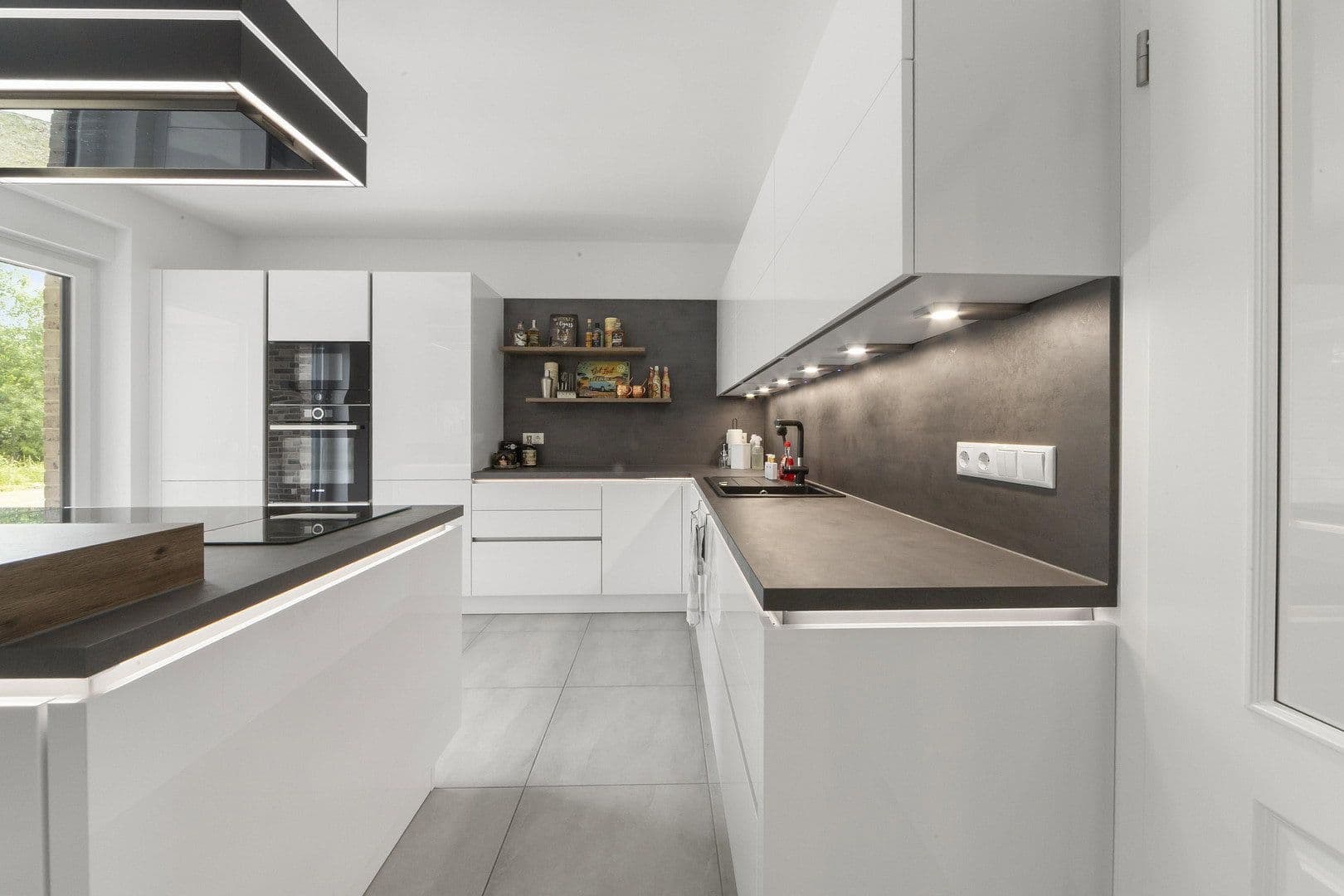 Predaj domu 167 m², pozemek 645 m², Wathlingen, Dolné Sasko Predaj domu 167 m², pozemek 645 m², Wathlingen, Dolné Sasko