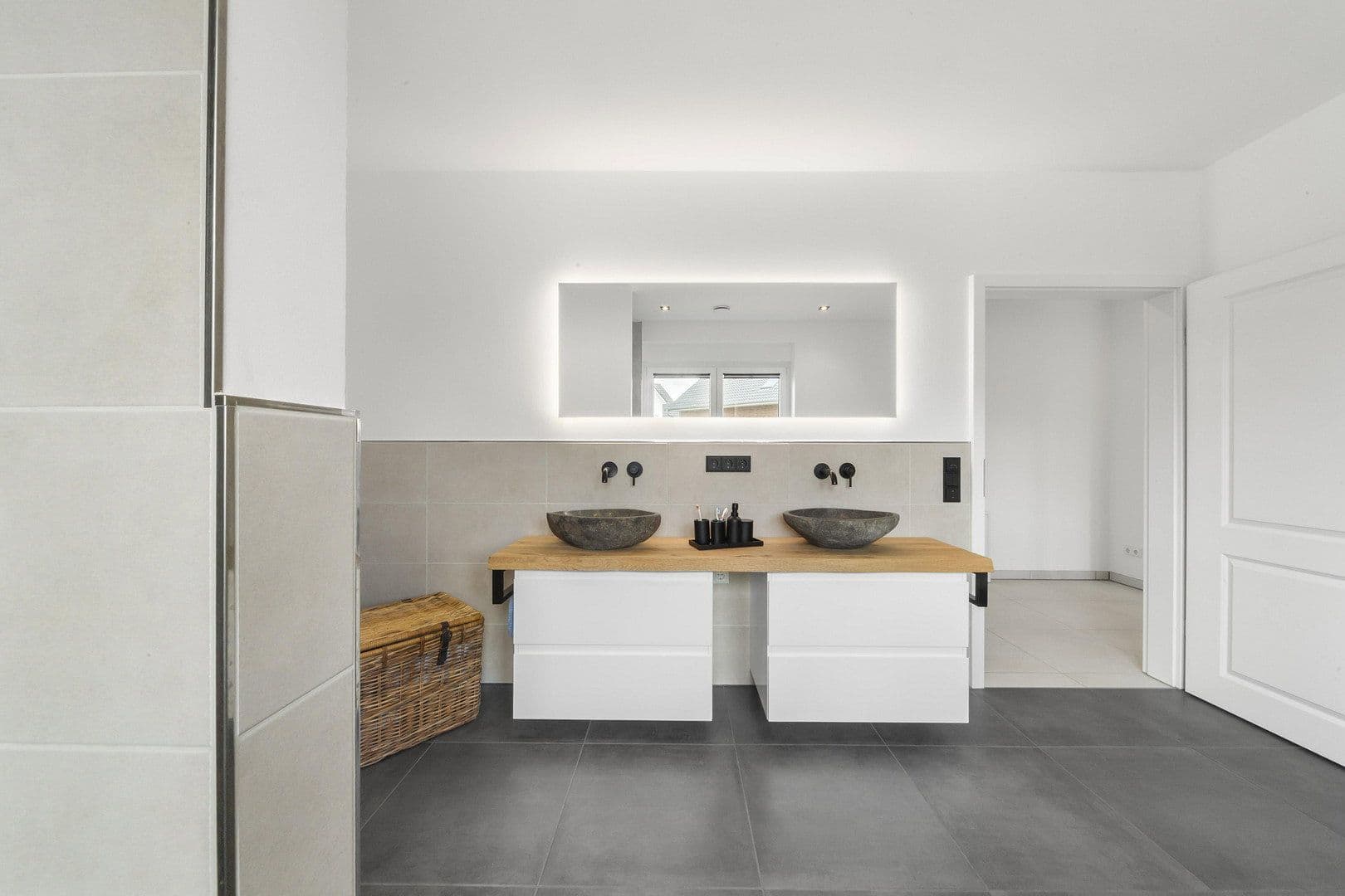Predaj domu 167 m², pozemek 645 m², Wathlingen, Dolné Sasko Predaj domu 167 m², pozemek 645 m², Wathlingen, Dolné Sasko