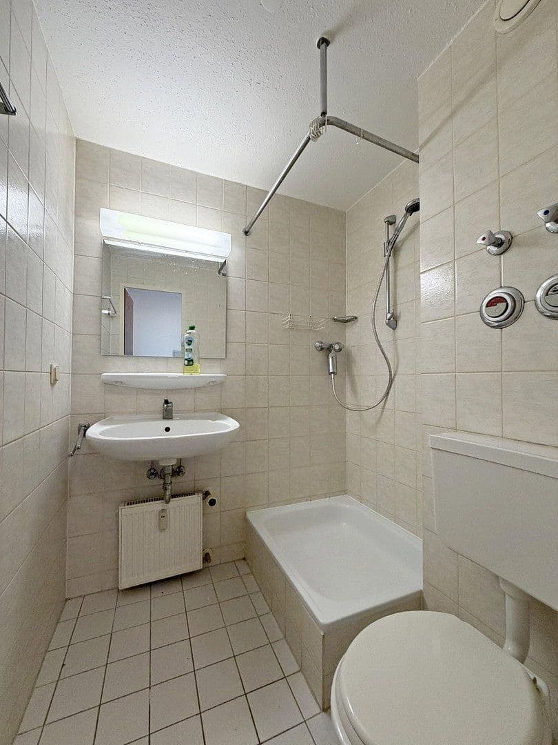Prenájom bytu 1-izbový 21 m², Worms, Porýnie-Falcko Prenájom bytu 1-izbový 21 m², Worms, Porýnie-Falcko