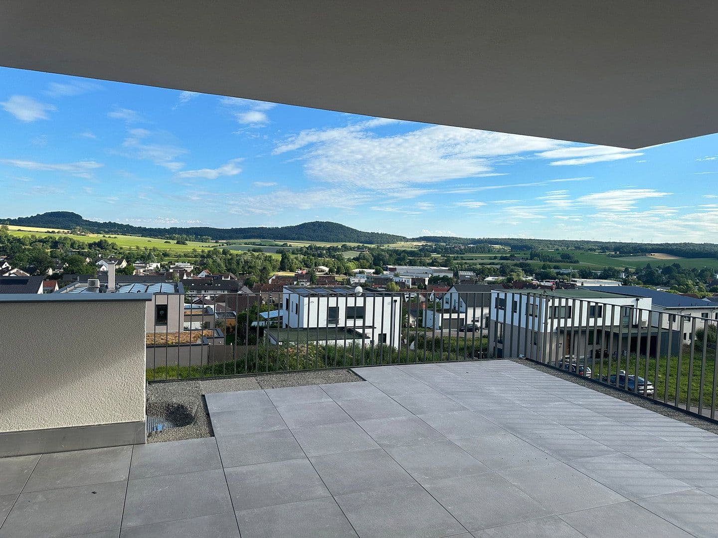 Prenájom bytu 3-izbový 147 m², Hühnlesäcker 4, 74360 Ilfeld, Ilsfeld, Bádensko-Wurttembersko Prenájom bytu 3-izbový 147 m², Hühnlesäcker 4, 74360 Ilfeld, Ilsfeld, Bádensko-Wurttembersko