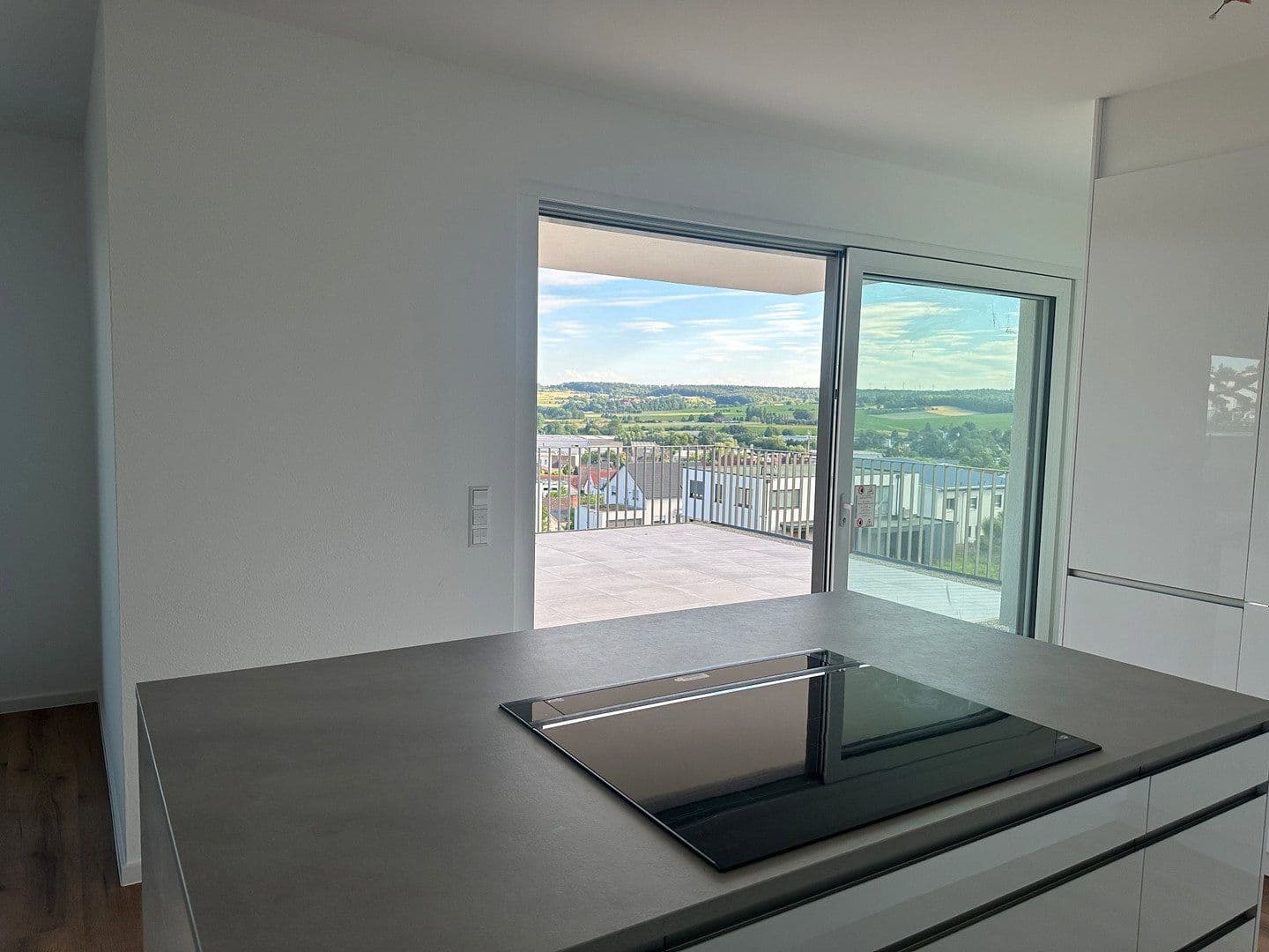 Prenájom bytu 3-izbový 147 m², Hühnlesäcker 4, 74360 Ilfeld, Ilsfeld, Bádensko-Wurttembersko Prenájom bytu 3-izbový 147 m², Hühnlesäcker 4, 74360 Ilfeld, Ilsfeld, Bádensko-Wurttembersko