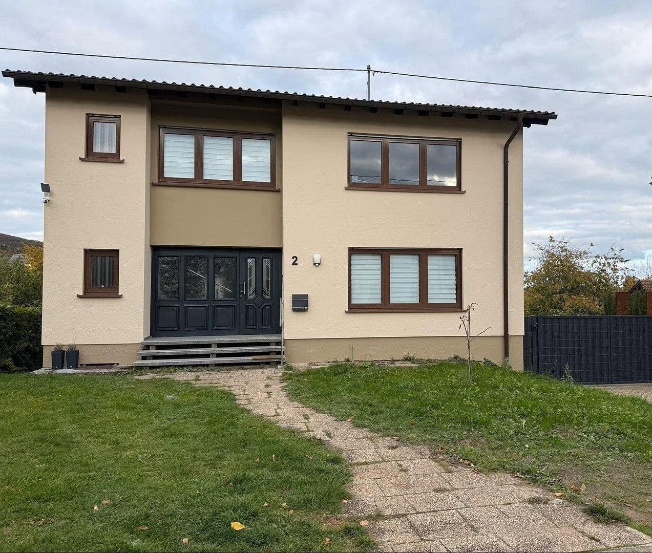 Predaj domu 196 m², pozemek 1.382 m², Oberthal, Sársko Predaj domu 196 m², pozemek 1.382 m², Oberthal, Sársko