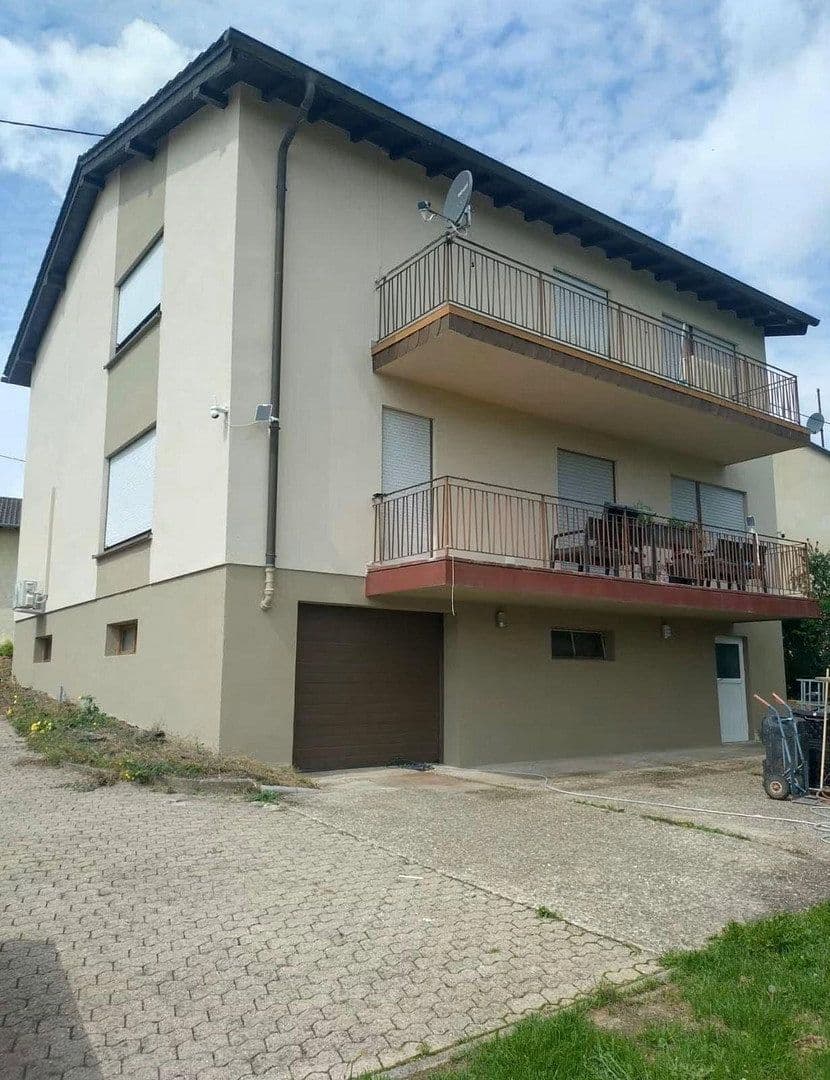 Predaj domu 196 m², pozemek 1.382 m², Oberthal, Sársko Predaj domu 196 m², pozemek 1.382 m², Oberthal, Sársko