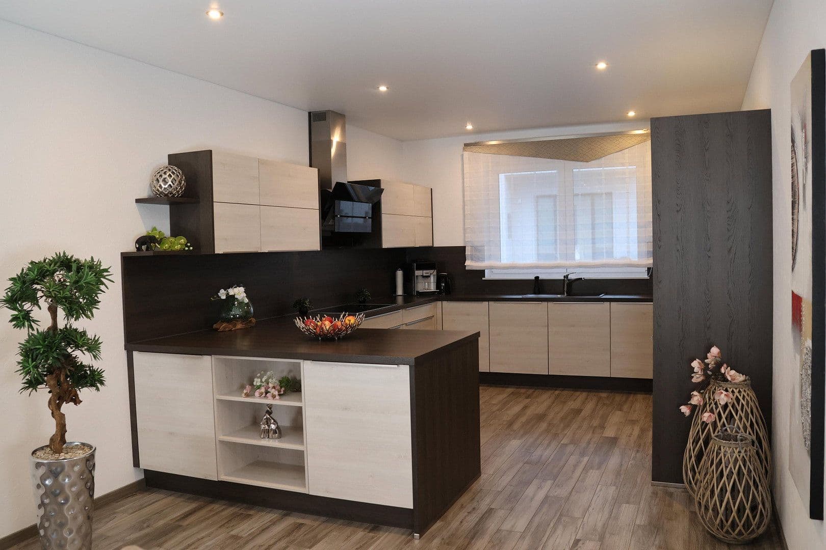 Predaj domu 170 m², pozemek 481 m², Langenselbold, Hesensko Predaj domu 170 m², pozemek 481 m², Langenselbold, Hesensko