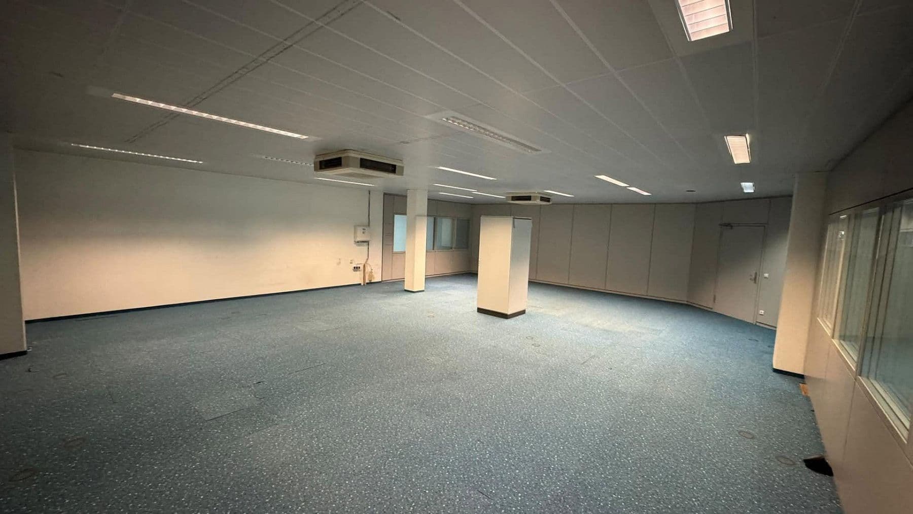 Prenájom kancelárie 105 m², Schwadermühlstr., 3, Cadolzburg, Bavorsko Prenájom kancelárie 105 m², Schwadermühlstr., 3, Cadolzburg, Bavorsko