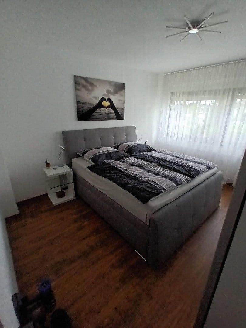 Prenájom bytu 2-izbový 60 m², Köln, Severné Porýnie - Westfálsko Prenájom bytu 2-izbový 60 m², Köln, Severné Porýnie - Westfálsko
