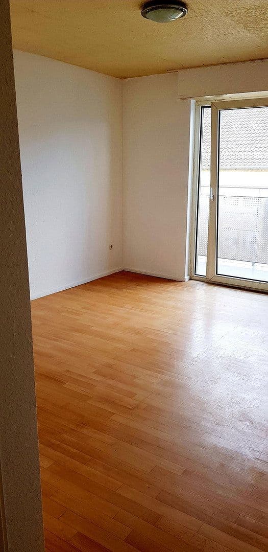 Prenájom bytu 2-izbový 47 m², Ludwigshafen, Porýnie-Falcko Prenájom bytu 2-izbový 47 m², Ludwigshafen, Porýnie-Falcko