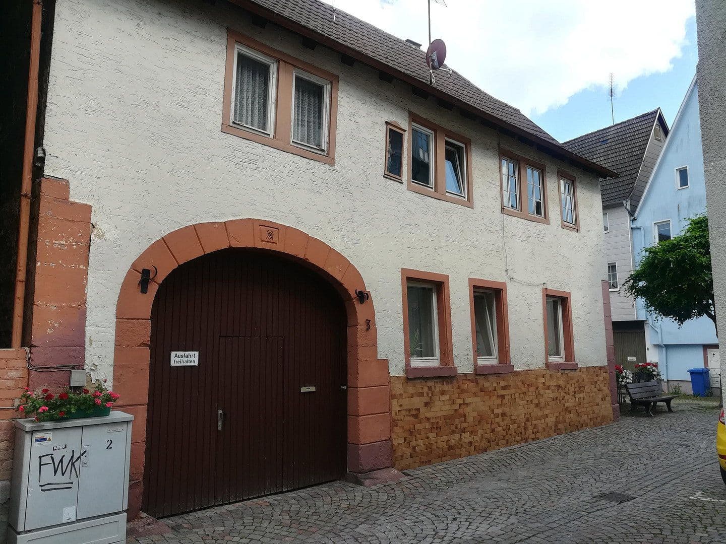 Predaj domu 200 m², pozemek 278 m², Tauberbischofsheim, Bádensko-Wurttembersko Predaj domu 200 m², pozemek 278 m², Tauberbischofsheim, Bádensko-Wurttembersko