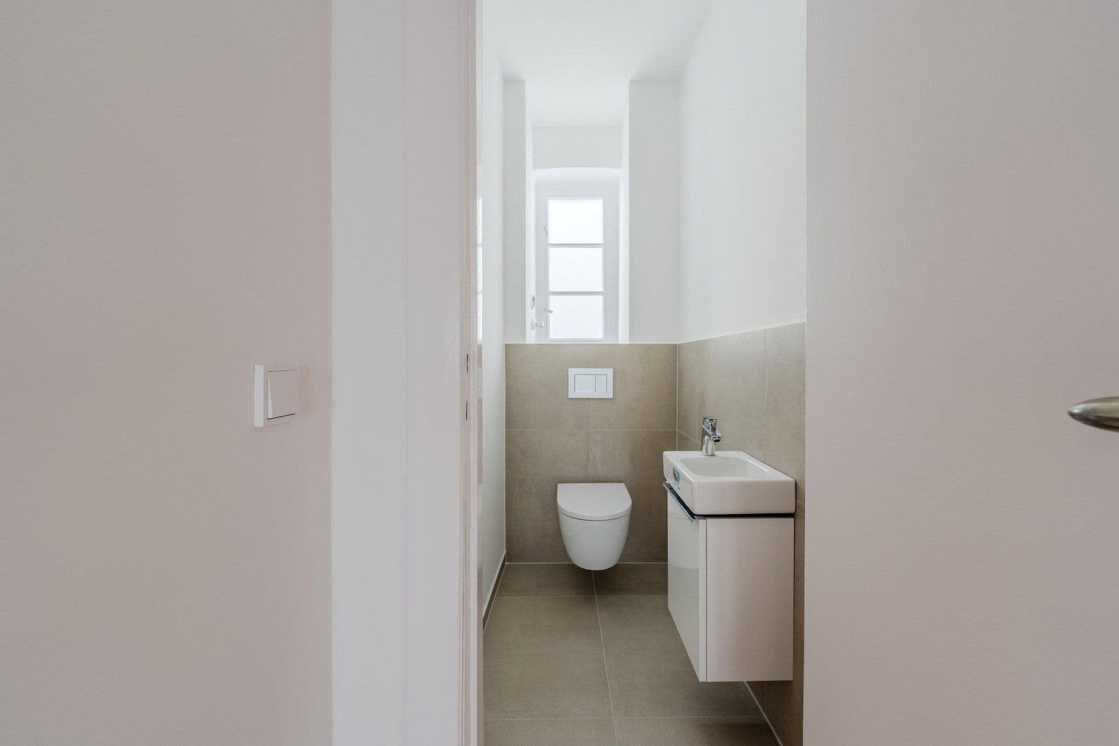 Predaj bytu 4-izbový 148 m², Düsseldorfer Str. 34, Berlin, Berlín Predaj bytu 4-izbový 148 m², Düsseldorfer Str. 34, Berlin, Berlín