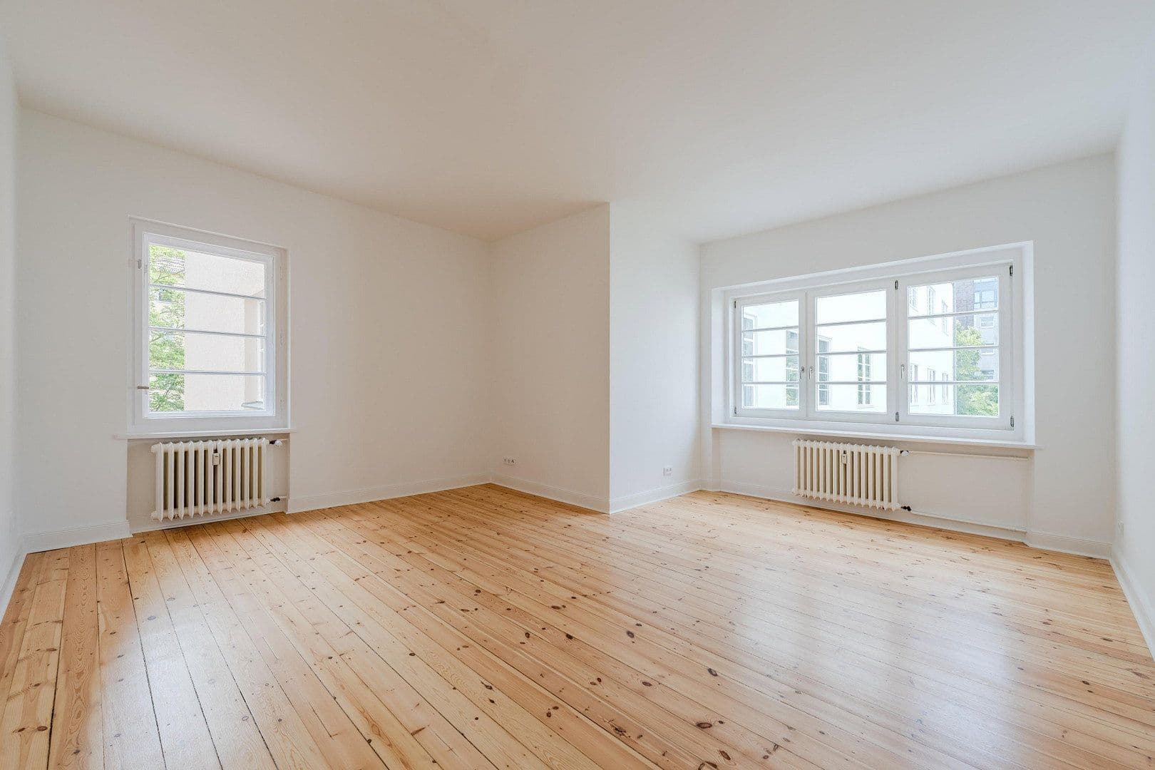 Predaj bytu 4-izbový 148 m², Düsseldorfer Str. 34, Berlin, Berlín Predaj bytu 4-izbový 148 m², Düsseldorfer Str. 34, Berlin, Berlín