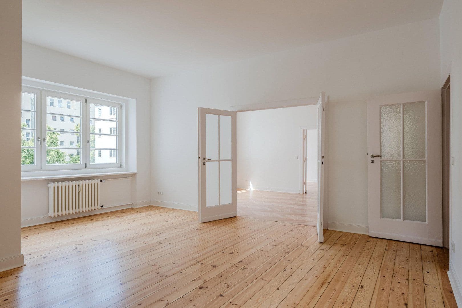 Predaj bytu 4-izbový 148 m², Düsseldorfer Str. 34, Berlin, Berlín Predaj bytu 4-izbový 148 m², Düsseldorfer Str. 34, Berlin, Berlín