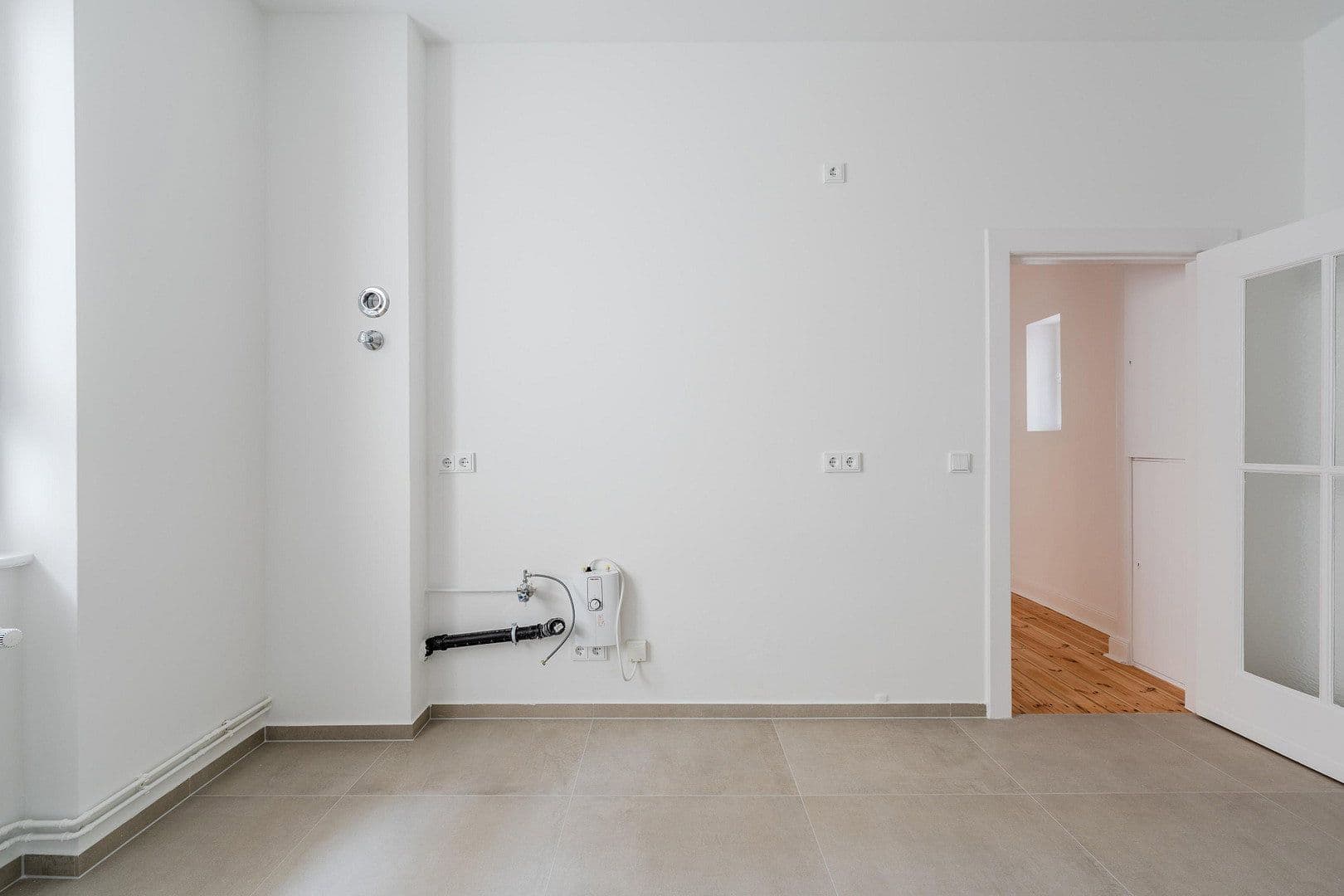 Predaj bytu 4-izbový 148 m², Düsseldorfer Str. 34, Berlin, Berlín Predaj bytu 4-izbový 148 m², Düsseldorfer Str. 34, Berlin, Berlín