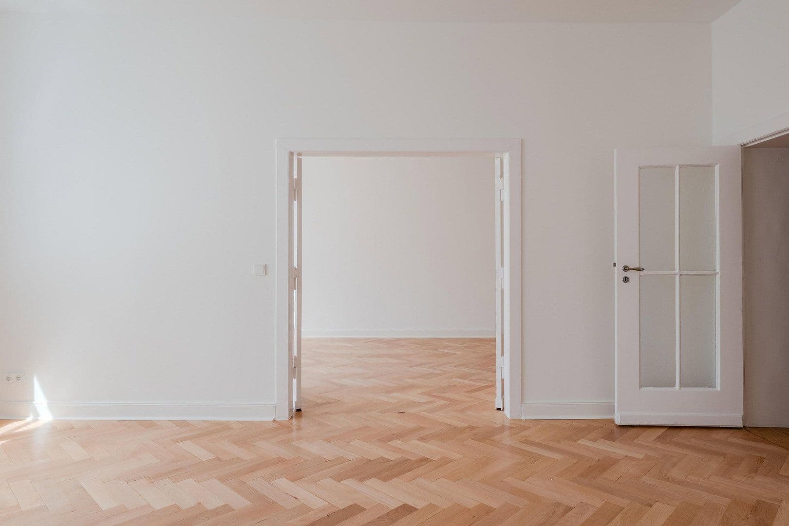 Predaj bytu 4-izbový 148 m², Düsseldorfer Str. 34, Berlin, Berlín Predaj bytu 4-izbový 148 m², Düsseldorfer Str. 34, Berlin, Berlín