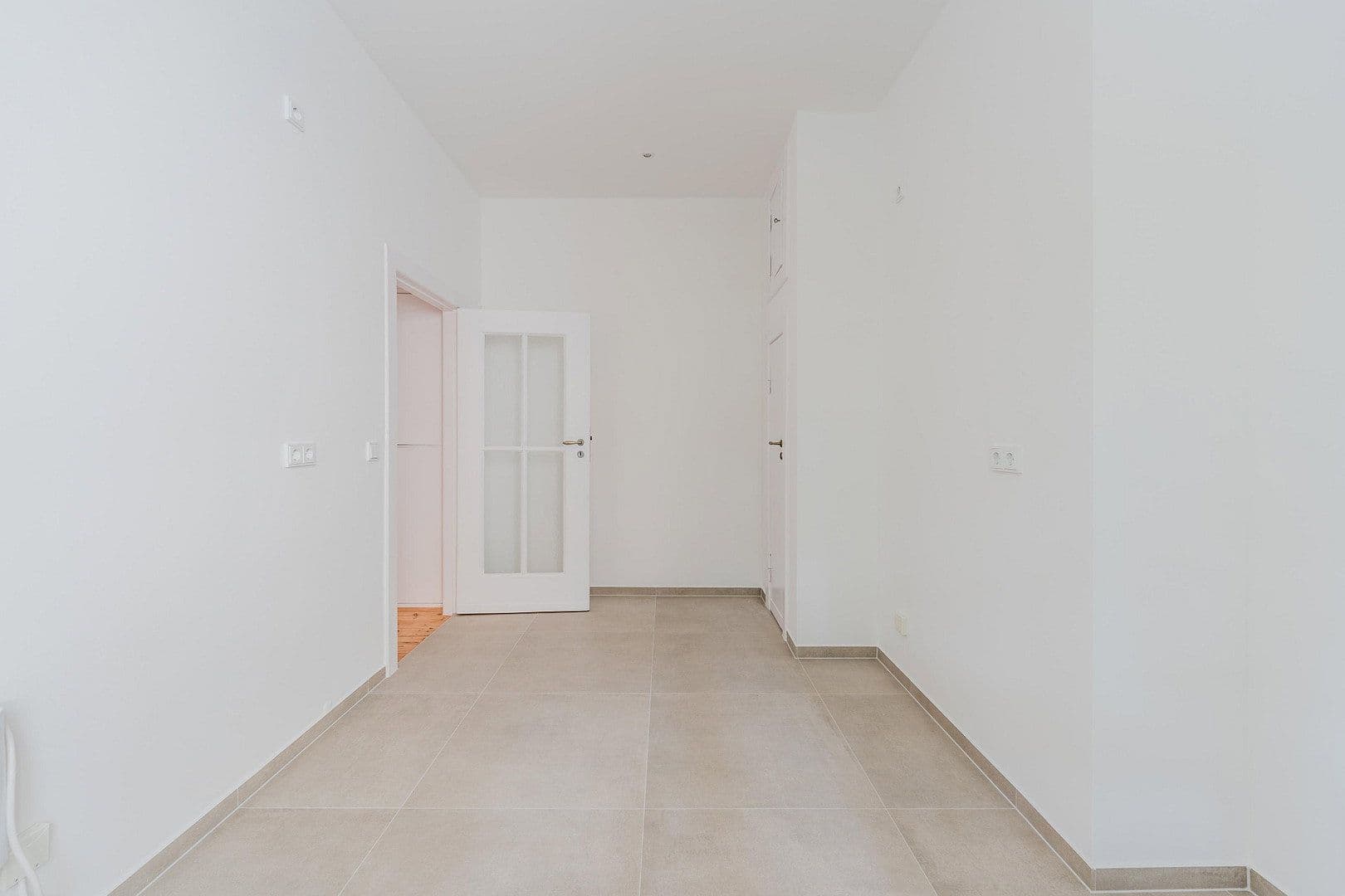 Predaj bytu 4-izbový 148 m², Düsseldorfer Str. 34, Berlin, Berlín Predaj bytu 4-izbový 148 m², Düsseldorfer Str. 34, Berlin, Berlín