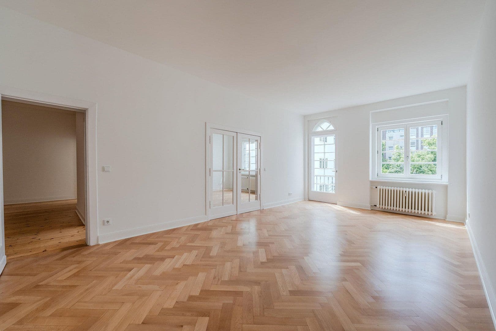 Predaj bytu 4-izbový 148 m², Düsseldorfer Str. 34, Berlin, Berlín Predaj bytu 4-izbový 148 m², Düsseldorfer Str. 34, Berlin, Berlín