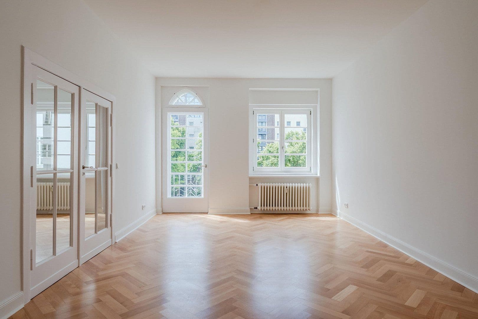 Predaj bytu 4-izbový 148 m², Düsseldorfer Str. 34, Berlin, Berlín Predaj bytu 4-izbový 148 m², Düsseldorfer Str. 34, Berlin, Berlín