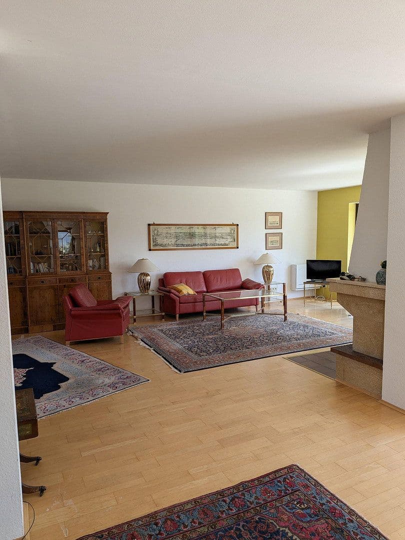 Predaj domu 162 m², pozemek 461 m², Wiesbaden, Hesensko Predaj domu 162 m², pozemek 461 m², Wiesbaden, Hesensko