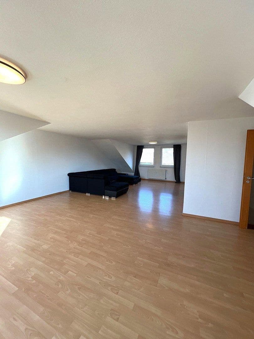 Prenájom bytu 4-izbový 113 m², Friedrich List str 26, Unna, Severné Porýnie - Westfálsko Prenájom bytu 4-izbový 113 m², Friedrich List str 26, Unna, Severné Porýnie - Westfálsko
