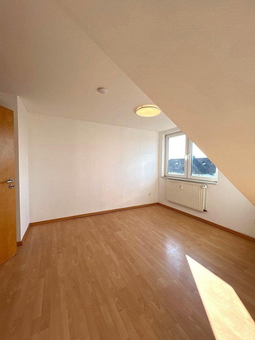 Prenájom bytu 4-izbový 113 m², Friedrich List str 26, Unna, Severné Porýnie - Westfálsko Prenájom bytu 4-izbový 113 m², Friedrich List str 26, Unna, Severné Porýnie - Westfálsko