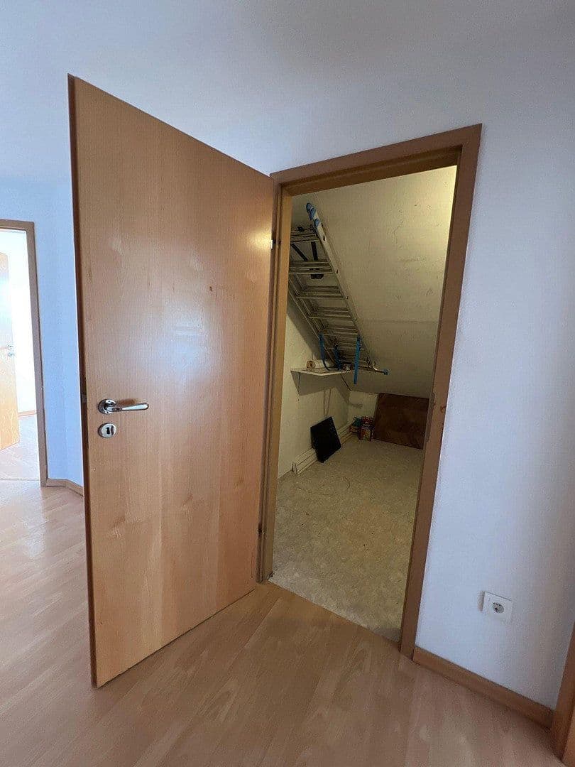 Prenájom bytu 4-izbový 113 m², Friedrich List str 26, Unna, Severné Porýnie - Westfálsko Prenájom bytu 4-izbový 113 m², Friedrich List str 26, Unna, Severné Porýnie - Westfálsko
