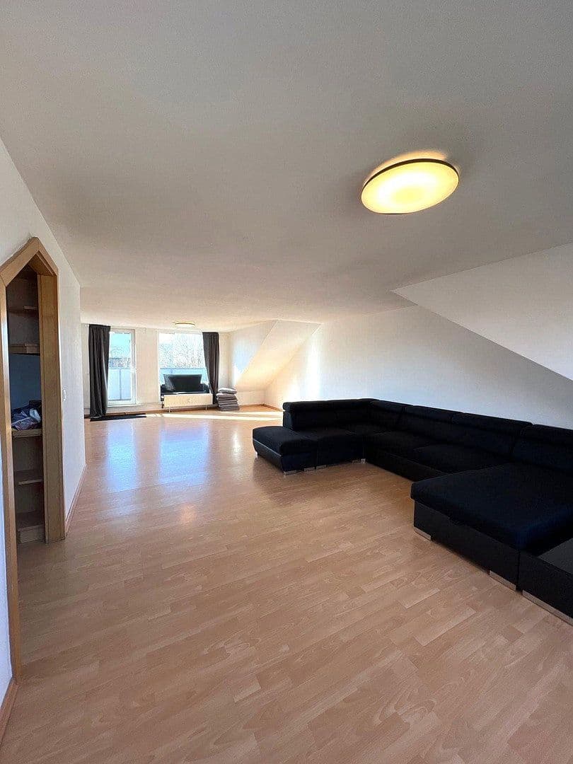 Prenájom bytu 4-izbový 113 m², Friedrich List str 26, Unna, Severné Porýnie - Westfálsko Prenájom bytu 4-izbový 113 m², Friedrich List str 26, Unna, Severné Porýnie - Westfálsko