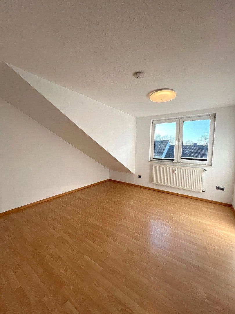Prenájom bytu 4-izbový 113 m², Friedrich List str 26, Unna, Severné Porýnie - Westfálsko Prenájom bytu 4-izbový 113 m², Friedrich List str 26, Unna, Severné Porýnie - Westfálsko