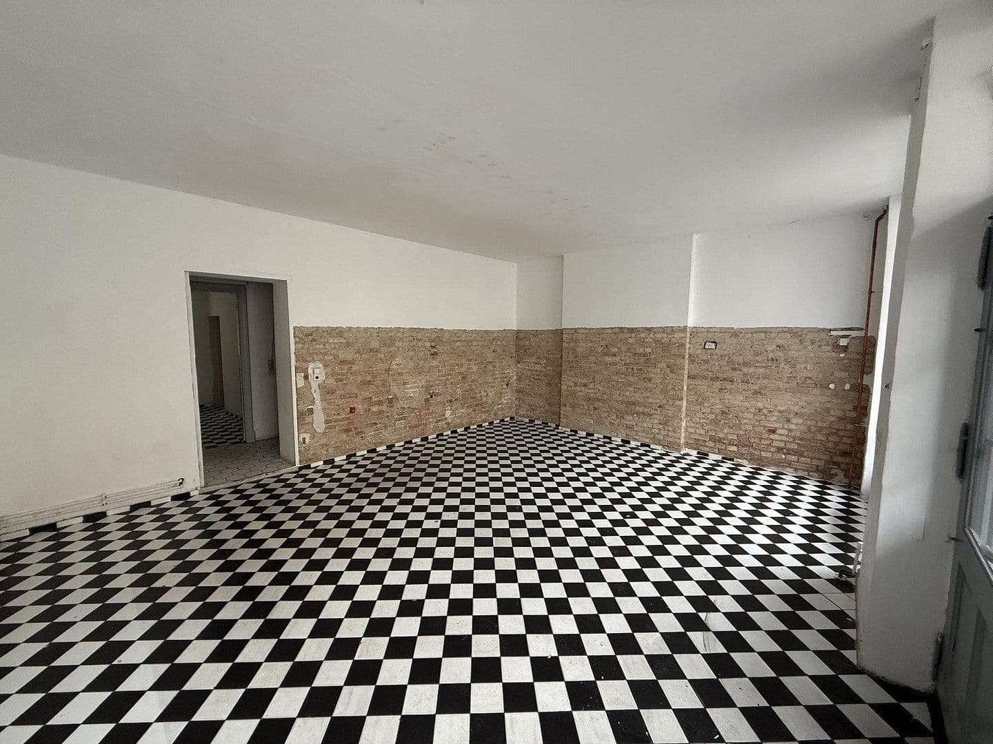 Prenájom nebytového priestoru 41 m², Grüntaler Str. 9, Berlin, Berlín Prenájom nebytového priestoru 41 m², Grüntaler Str. 9, Berlin, Berlín
