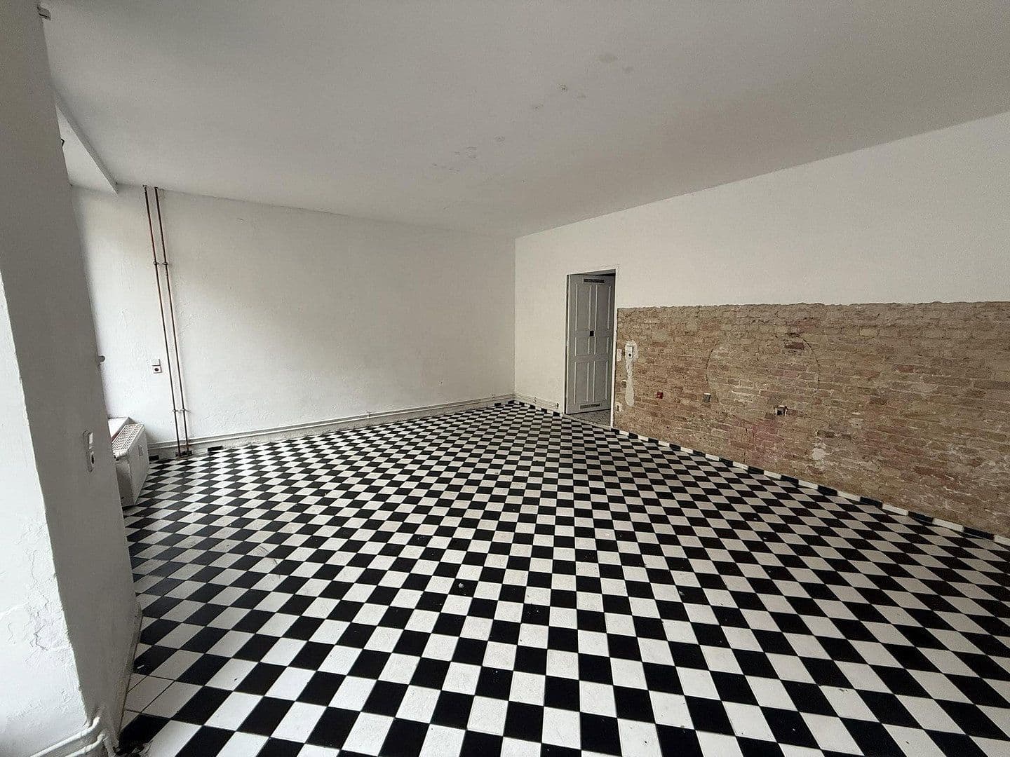 Prenájom nebytového priestoru 41 m², Grüntaler Str. 9, Berlin, Berlín Prenájom nebytového priestoru 41 m², Grüntaler Str. 9, Berlin, Berlín