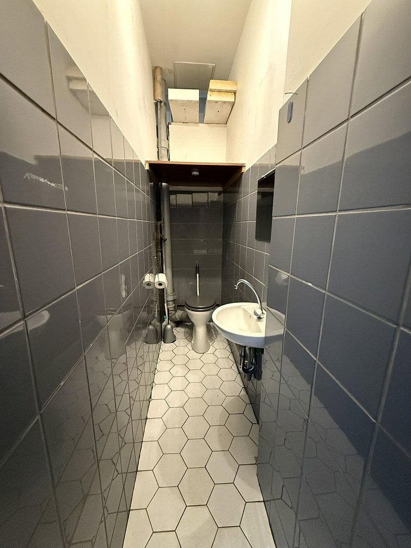 Prenájom nebytového priestoru 41 m², Grüntaler Str. 9, Berlin, Berlín Prenájom nebytového priestoru 41 m², Grüntaler Str. 9, Berlin, Berlín