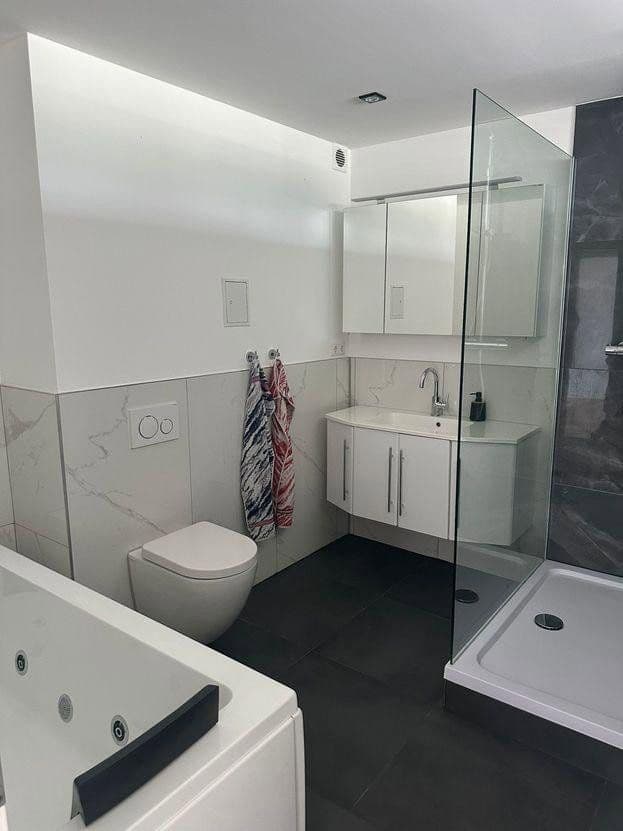 Predaj bytu 3-izbový 93 m², Straßberger Str. 36, München, Bavorsko Predaj bytu 3-izbový 93 m², Straßberger Str. 36, München, Bavorsko