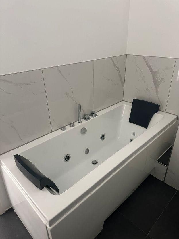 Predaj bytu 3-izbový 93 m², Straßberger Str. 36, München, Bavorsko Predaj bytu 3-izbový 93 m², Straßberger Str. 36, München, Bavorsko