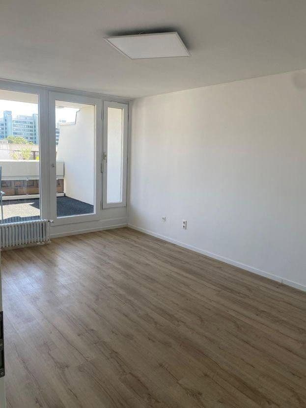 Predaj bytu 3-izbový 93 m², Straßberger Str. 36, München, Bavorsko Predaj bytu 3-izbový 93 m², Straßberger Str. 36, München, Bavorsko