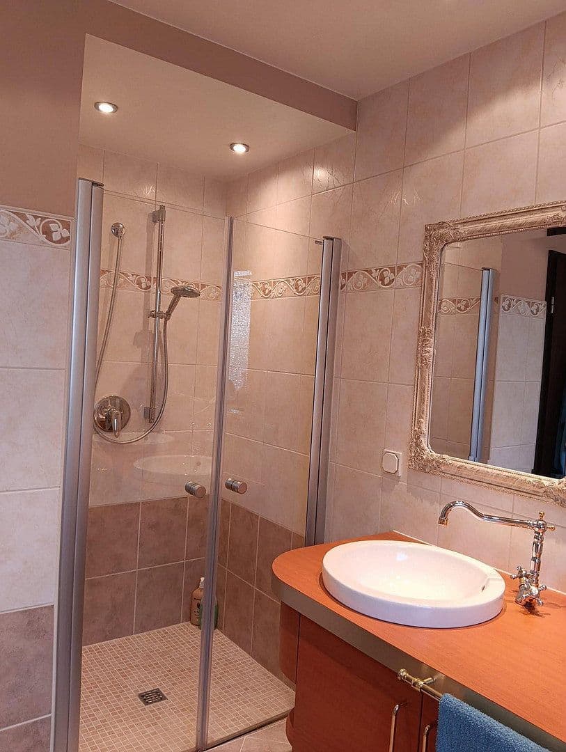 Predaj domu 300 m², pozemek 1.300 m², Mandelbachtal, Sársko Predaj domu 300 m², pozemek 1.300 m², Mandelbachtal, Sársko