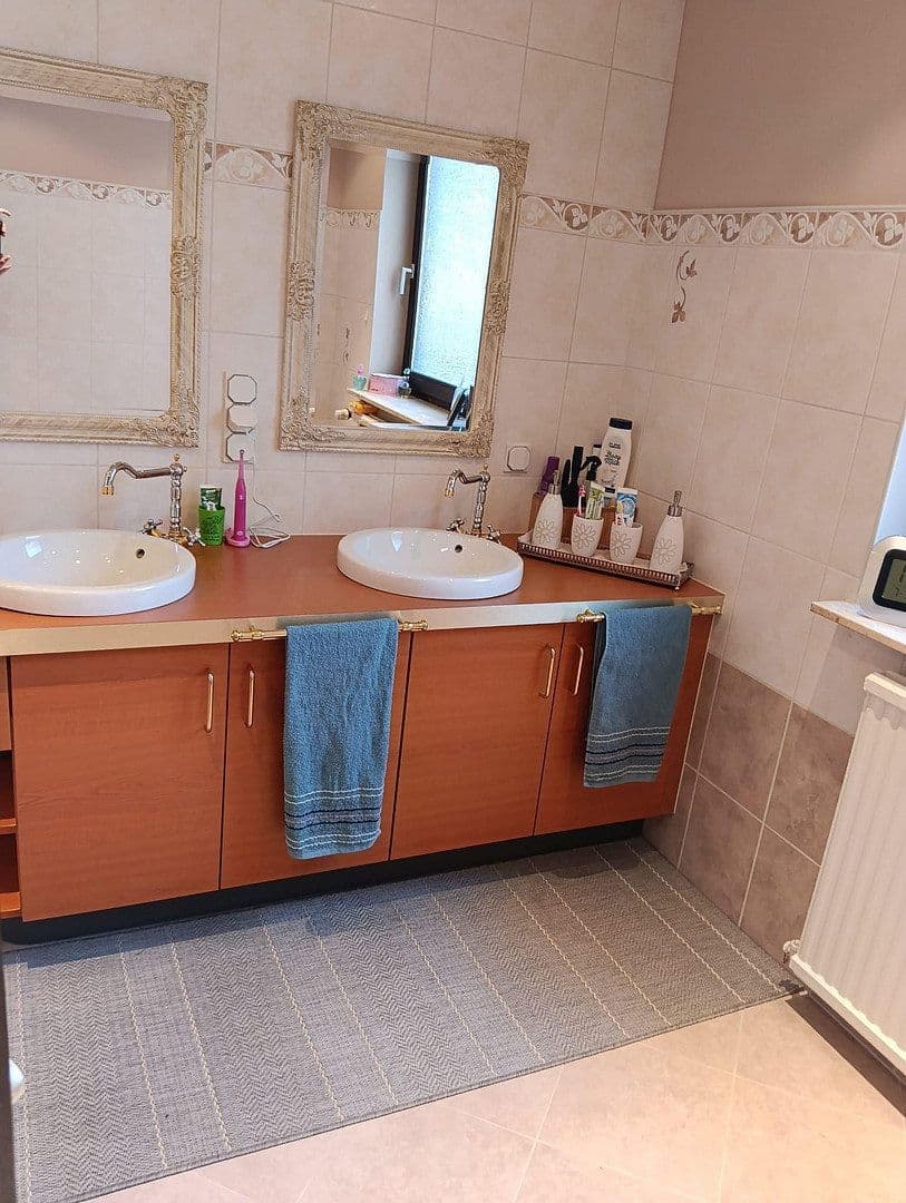 Predaj domu 300 m², pozemek 1.300 m², Mandelbachtal, Sársko Predaj domu 300 m², pozemek 1.300 m², Mandelbachtal, Sársko