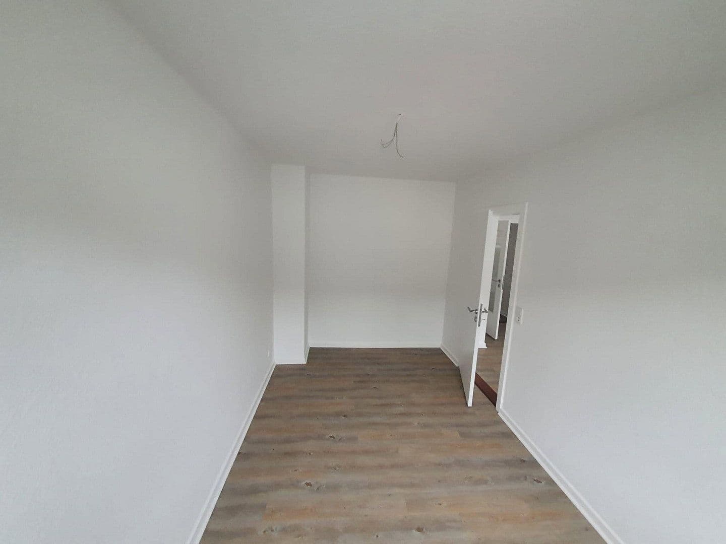 Prenájom bytu 3-izbový 71 m², Lübecker Str. 32, Bremen, Brémy Prenájom bytu 3-izbový 71 m², Lübecker Str. 32, Bremen, Brémy