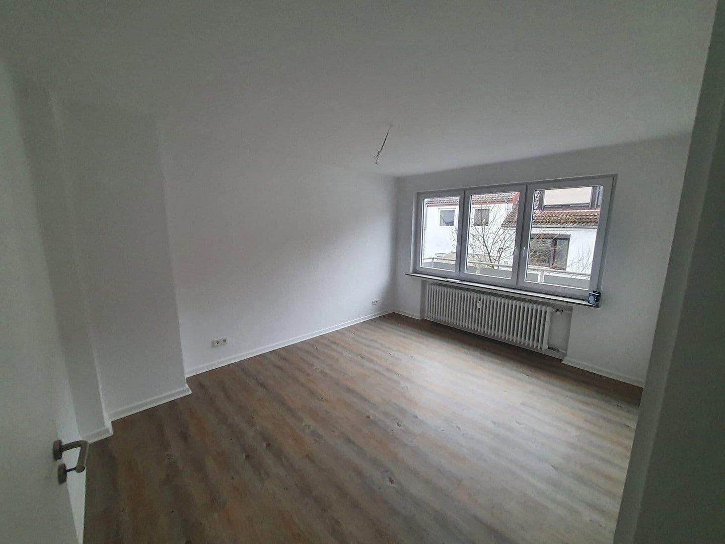 Prenájom bytu 3-izbový 71 m², Lübecker Str. 32, Bremen, Brémy Prenájom bytu 3-izbový 71 m², Lübecker Str. 32, Bremen, Brémy
