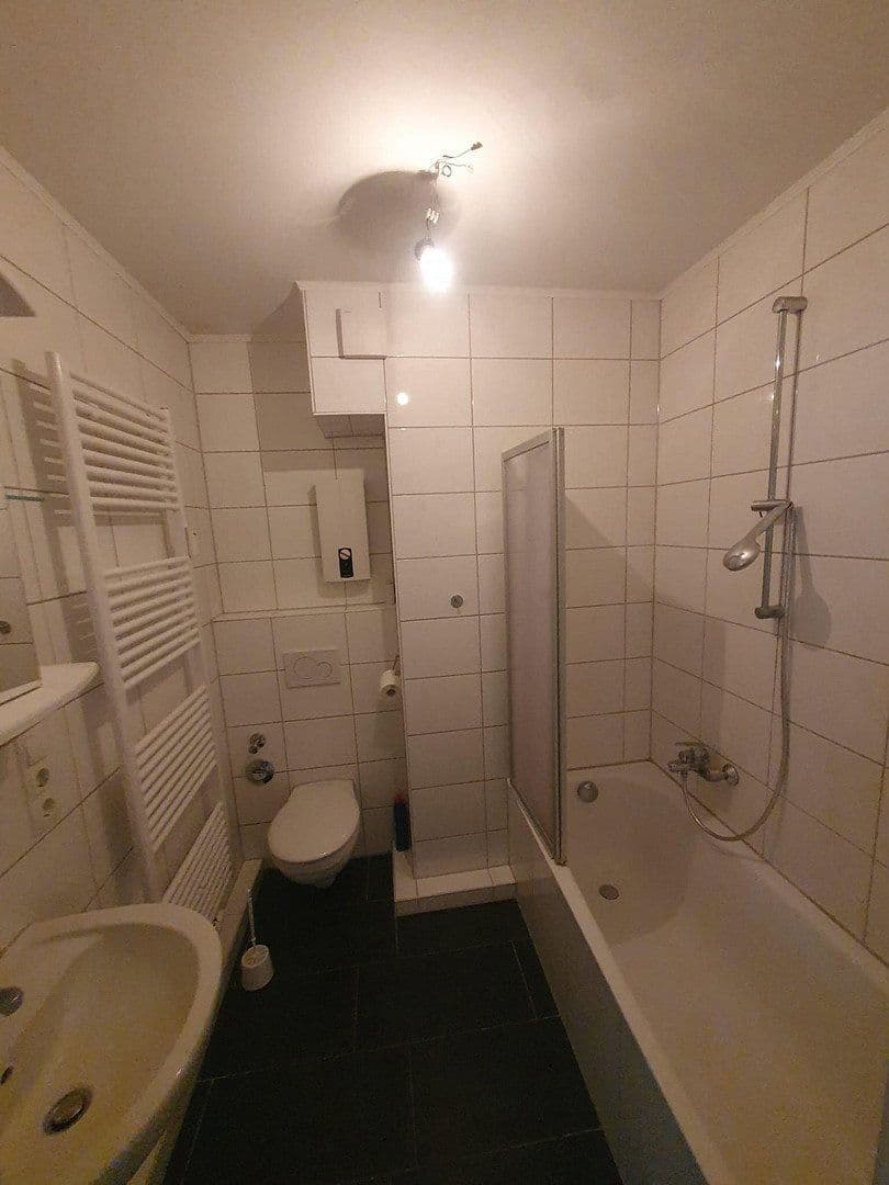 Prenájom bytu 3-izbový 71 m², Lübecker Str. 32, Bremen, Brémy Prenájom bytu 3-izbový 71 m², Lübecker Str. 32, Bremen, Brémy