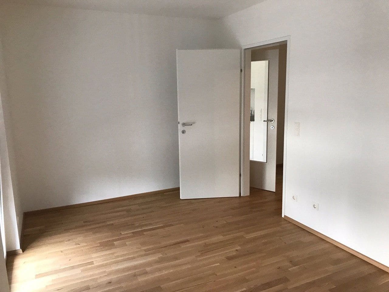 Prenájom bytu 2-izbový 52 m², Wien, Viedeň Prenájom bytu 2-izbový 52 m², Wien, Viedeň