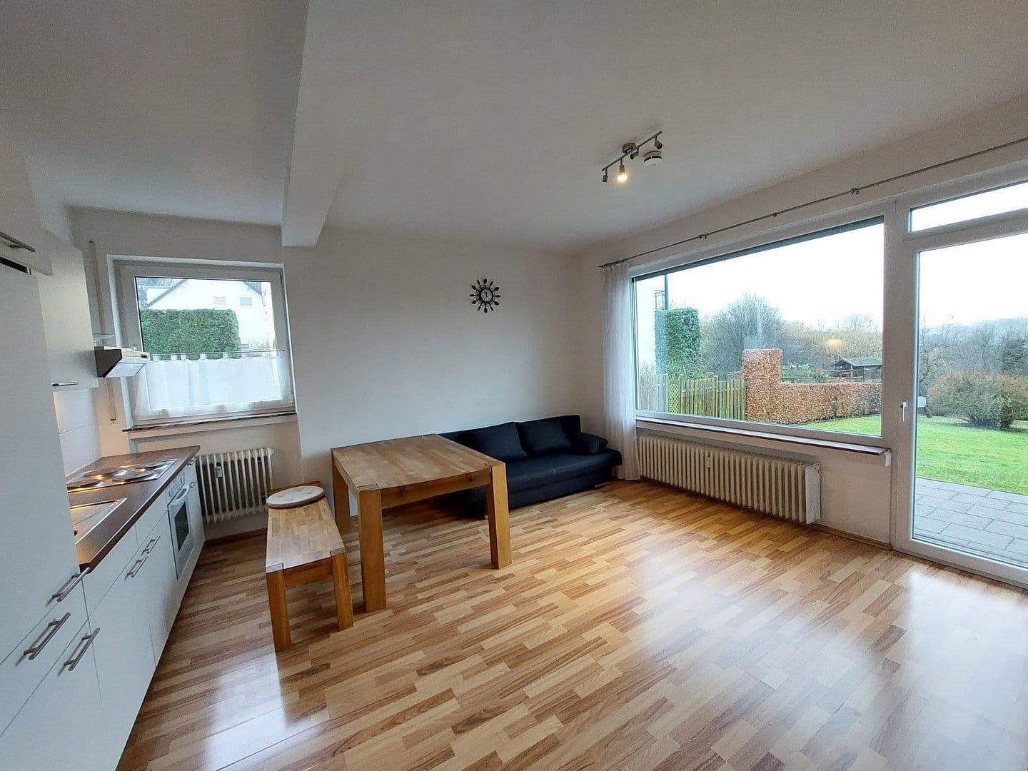 Prenájom bytu 2-izbový 47 m², Overath, Severné Porýnie - Westfálsko Prenájom bytu 2-izbový 47 m², Overath, Severné Porýnie - Westfálsko