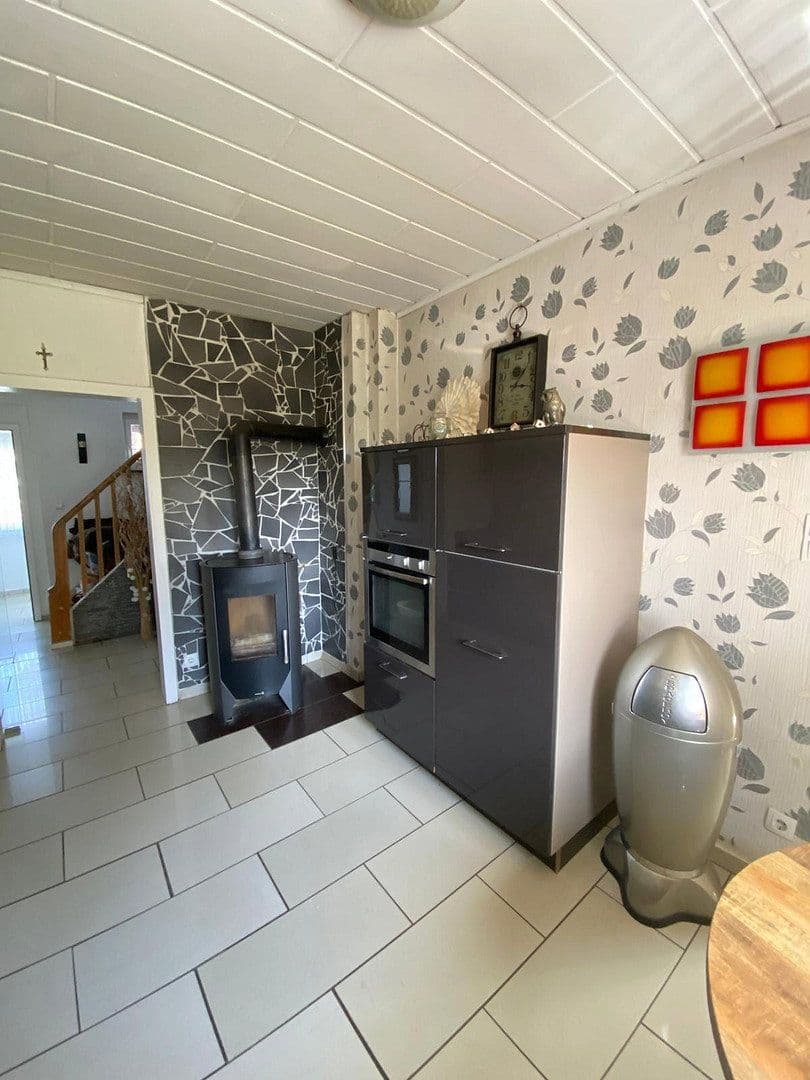 Predaj domu 120 m², pozemek 1.217 m², Siedlerkamp 6, Gronau, Dolné Sasko Predaj domu 120 m², pozemek 1.217 m², Siedlerkamp 6, Gronau, Dolné Sasko