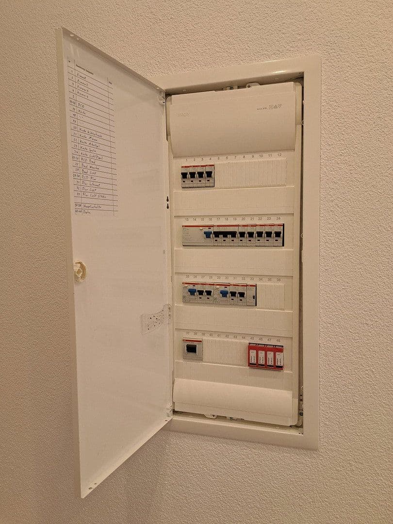 Predaj domu 461 m², pozemek 649 m², Saarbrücken, Sársko Predaj domu 461 m², pozemek 649 m², Saarbrücken, Sársko