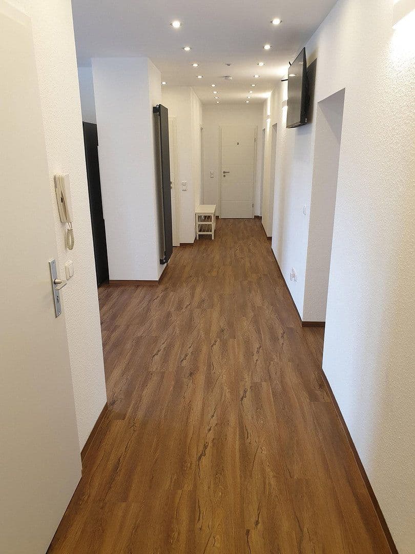 Predaj domu 461 m², pozemek 649 m², Saarbrücken, Sársko Predaj domu 461 m², pozemek 649 m², Saarbrücken, Sársko
