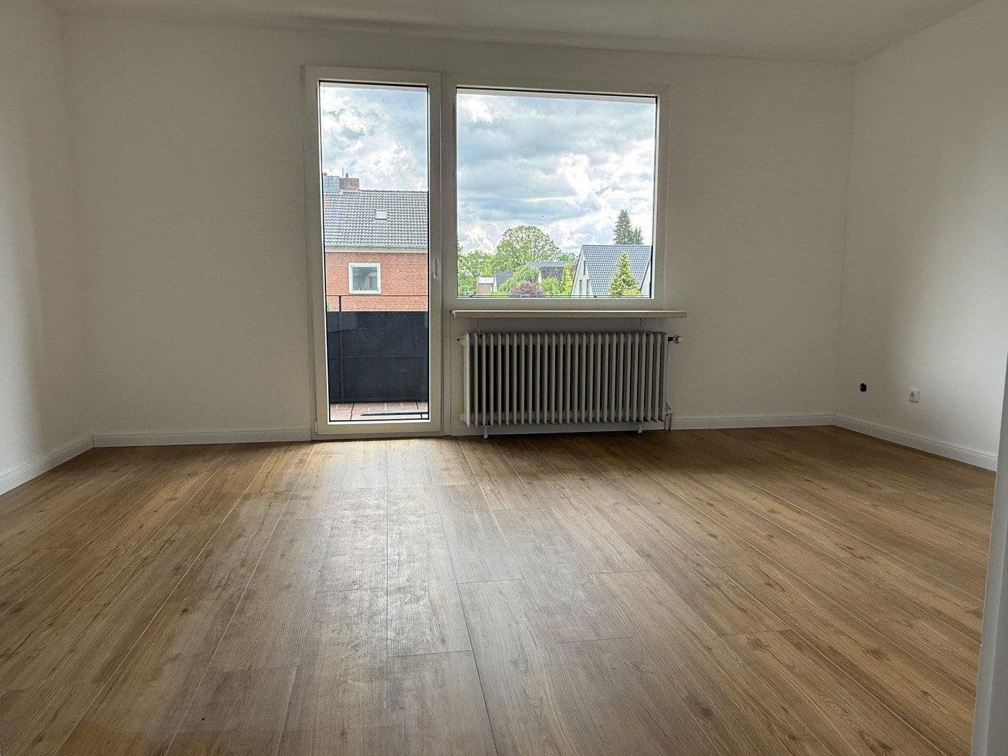 Prenájom domu 115 m², pozemek 450 m², Norderstedt, Šlezvicko-Holštajnsko Prenájom domu 115 m², pozemek 450 m², Norderstedt, Šlezvicko-Holštajnsko